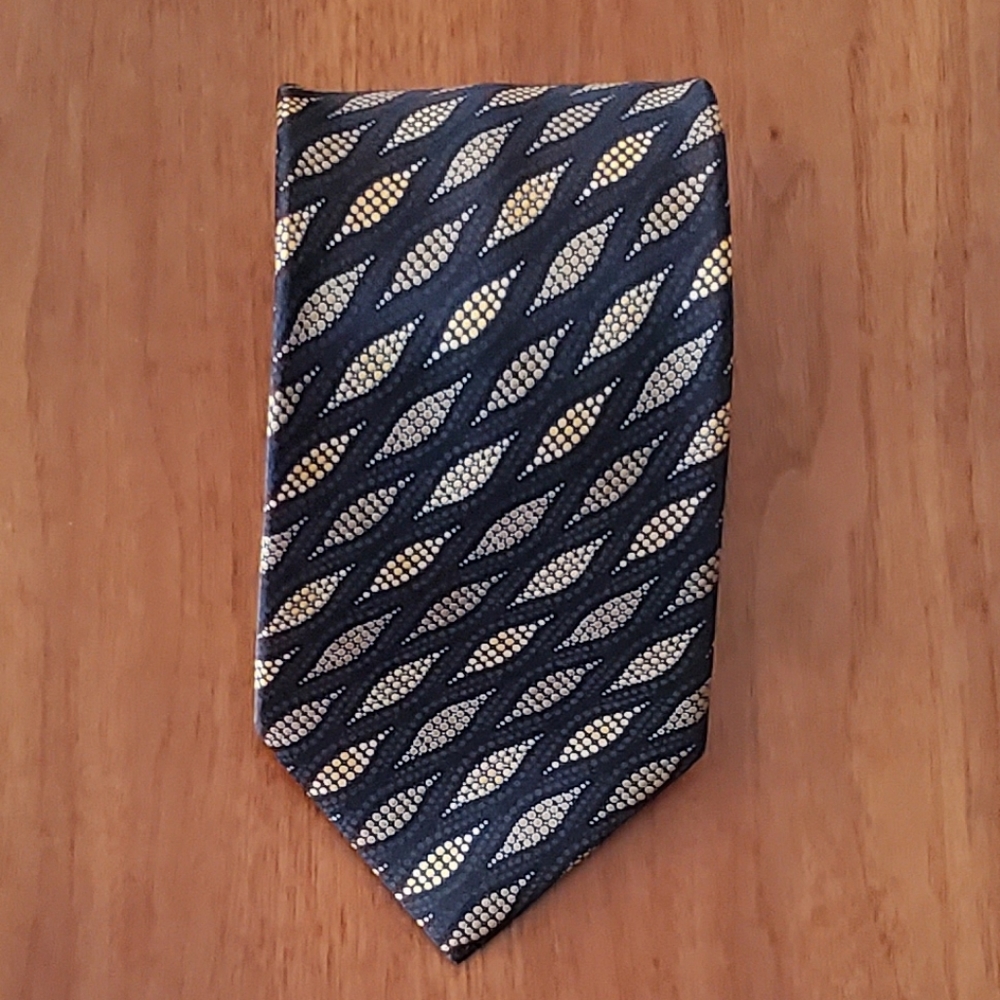 Italo Ferretti 100% silk tie